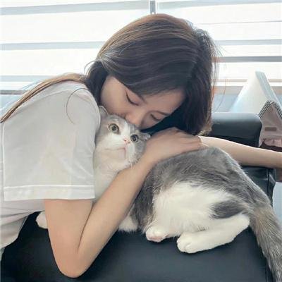 女仁医